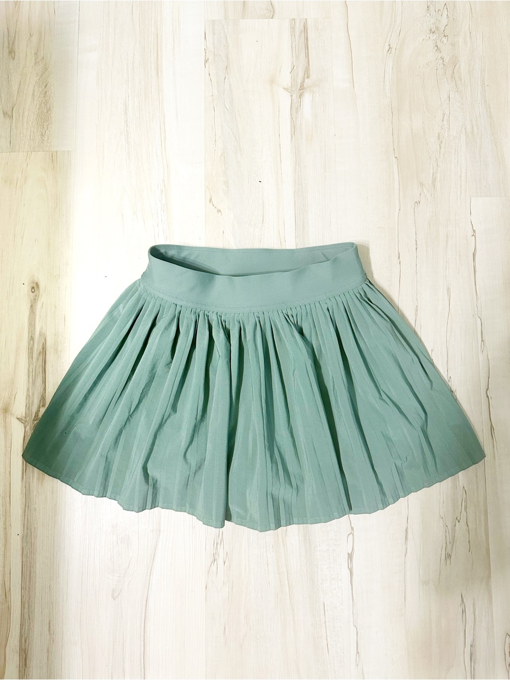 lululemon athletica Pleated Skirt in Mint Green